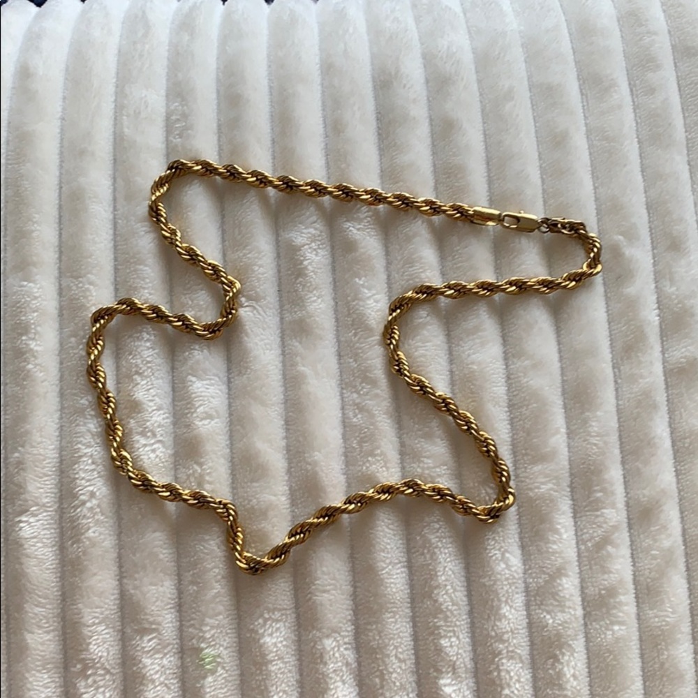Gold looking chain